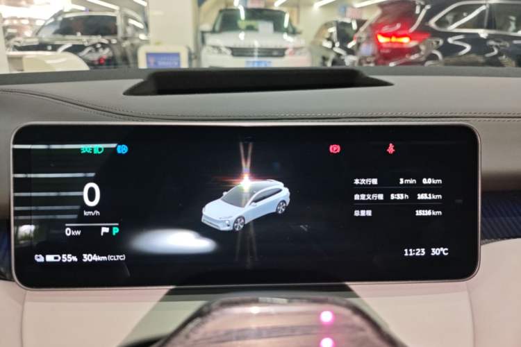 Used Nio ET5T 2025 75 kWh Touring Instrument Cluster
