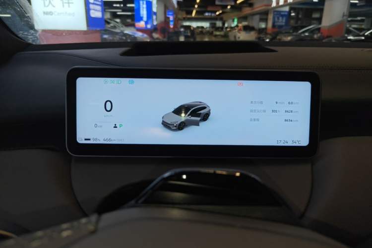 Used Nio ET5T 2025 75 kWh Touring Instrument Cluster