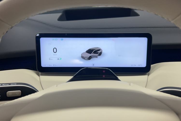 Used Nio ET5T 2025 75 kWh Touring Instrument Cluster