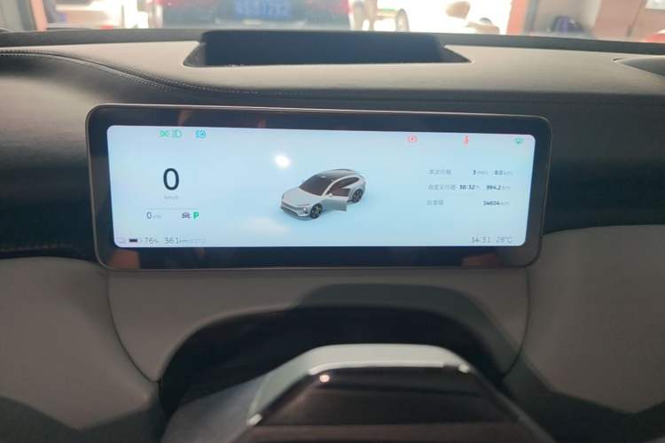 Used Nio ET5T 2025 Model Champion Commemorative Edition, 75kWh Touring Instrument Cluster