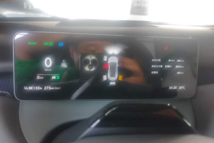 Used Nio ET5T 2025 Model Champion Commemorative Edition, 100kWh Touring Instrument Cluster