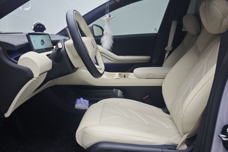 Used Nio ET5T 2025 75 kWh Touring Interior 1