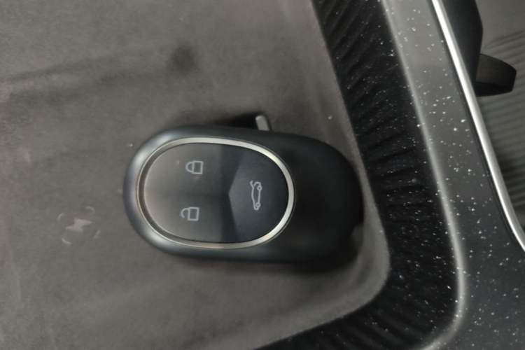 Used Nio ET5T 2025 75 kWh Touring Interior 1