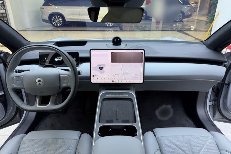 Used Nio ET5T 2025 75 kWh Touring Interior 3