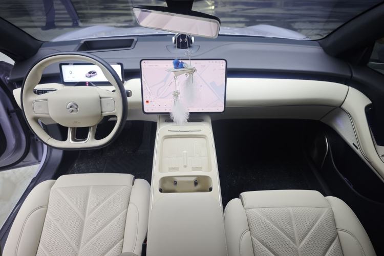 Used Nio ET5T 2025 75 kWh Touring Interior 3