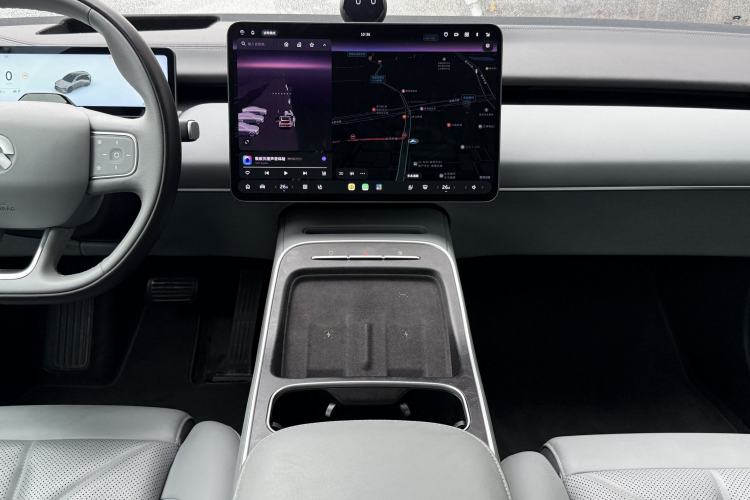 Used Nio ET5T 2025 75 kWh Touring Interior 3