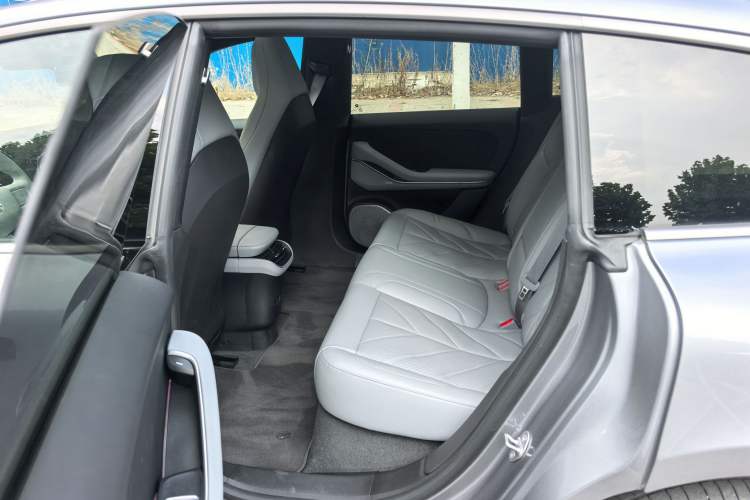 Used Nio ET5T 2025 75 kWh Touring Interior 4
