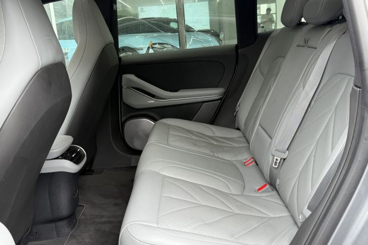 Used Nio ET5T 2025 75 kWh Touring Interior 5