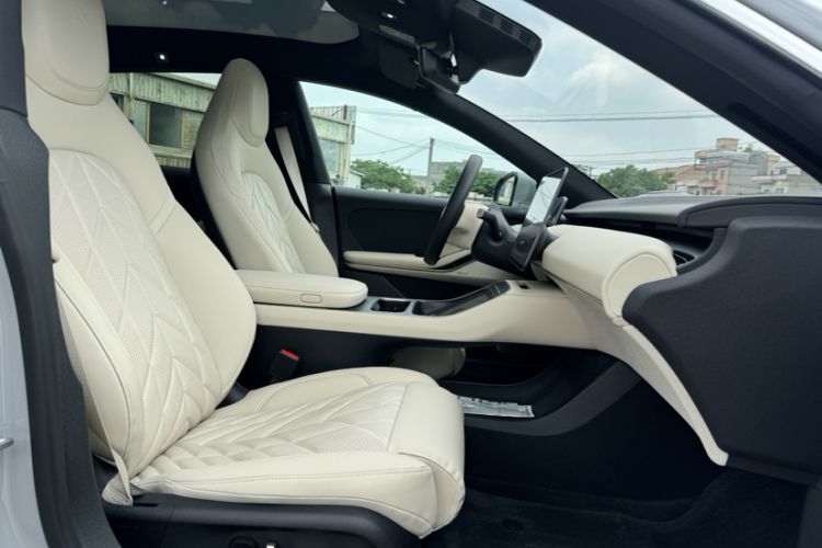 Used Nio ET5T 2025 100kWh Touring Interior 6