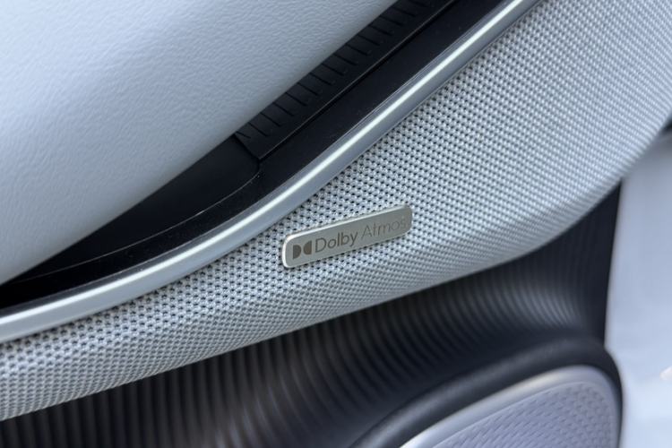 Used Nio ET5T 2025 75 kWh Touring Interior 7