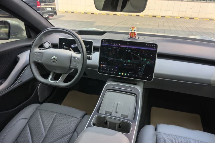 Used Nio ET5T 2025 75 kWh Touring Interior 7