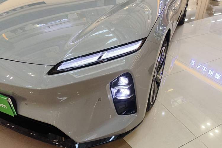 Used Nio ET5T 2025 75 kWh Touring Left Front Headlight
