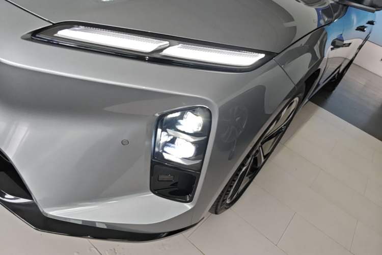 Used Nio ET5T 2025 75 kWh Touring Left Front Headlight