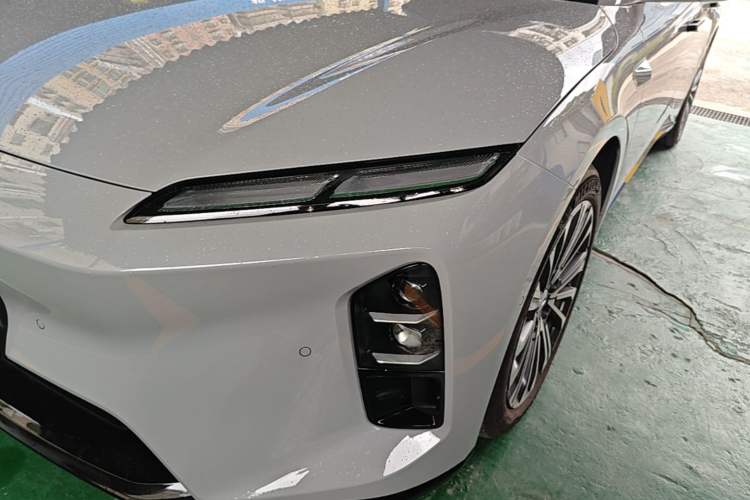 Used Nio ET5T 2025 75 kWh Touring Left Front Headlight
