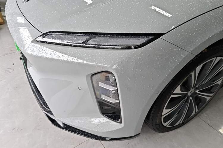 Used Nio ET5T 2025 75 kWh Touring Left Front Headlight