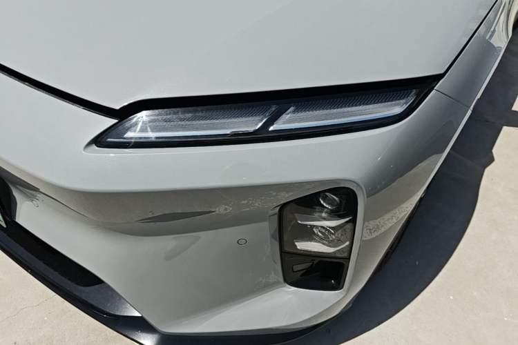 Used Nio ET5T 2025 75 kWh Touring Left Front Headlight