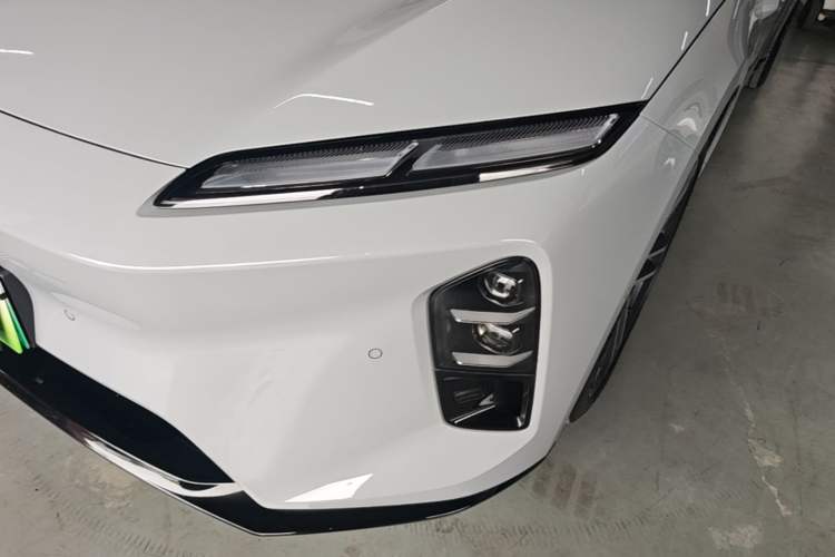 Used Nio ET5T 2025 Model Champion Commemorative Edition, 75kWh Touring Left Front Headlight