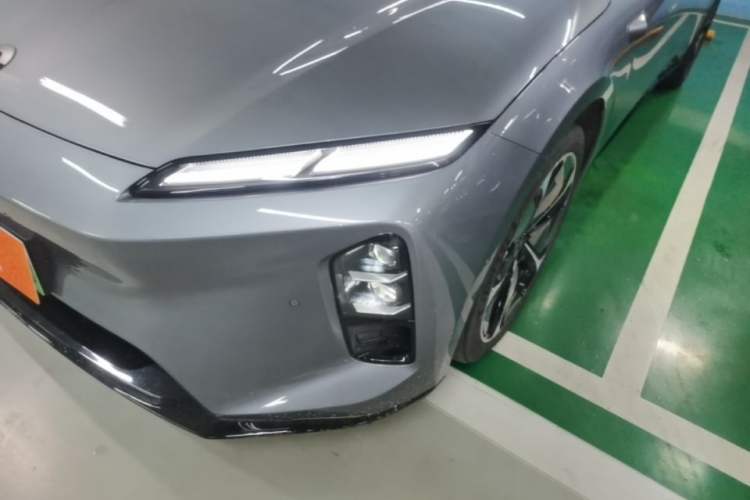 Used Nio ET5T 2025 75 kWh Touring Left Front Headlight