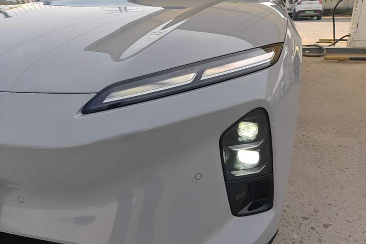 Used Nio ET5T 2025 75 kWh Touring Left Front Headlight