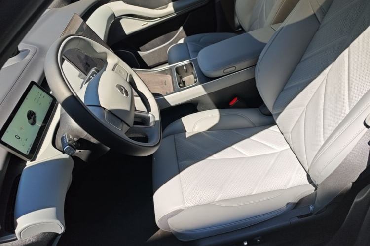 Used Nio ET5T 2025 75 kWh Touring Left Front Seat