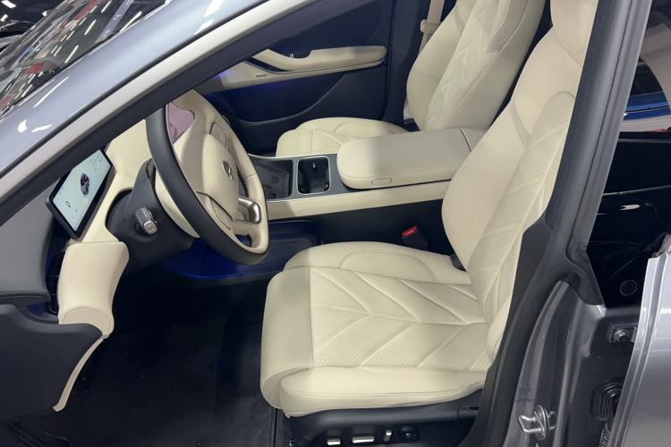Used Nio ET5T 2025 75 kWh Touring Left Front Seat