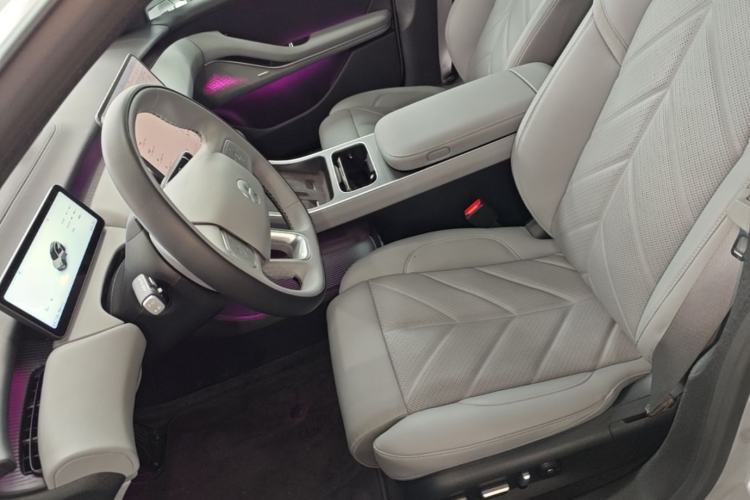 Used Nio ET5T 2025 75 kWh Touring Left Front Seat