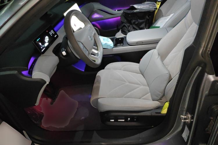 Used Nio ET5T 2025 75 kWh Touring Left Front Seat