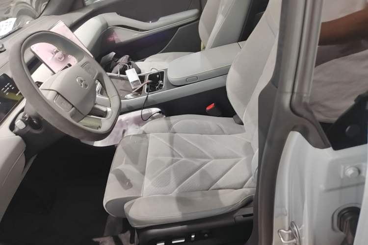 Used Nio ET5T 2025 Model Champion Commemorative Edition, 100kWh Touring Left Front Seat