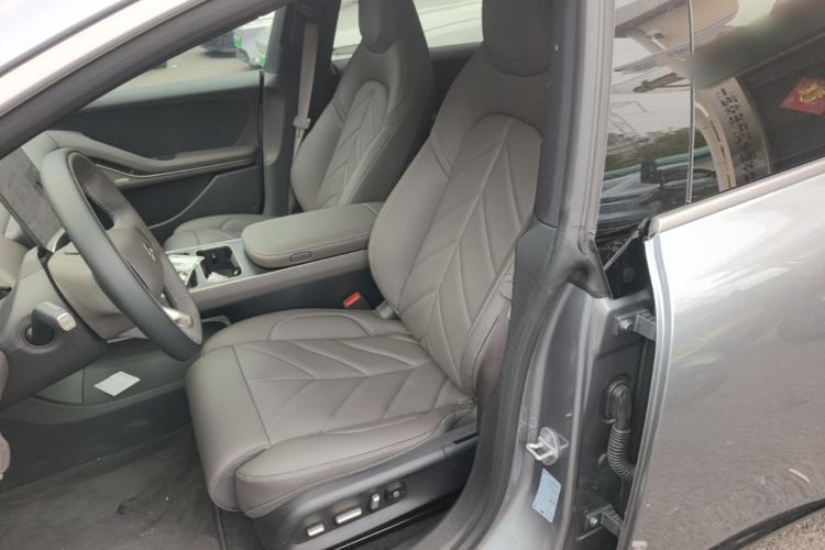 Used Nio ET5T 2025 75 kWh Touring Left Front Seat