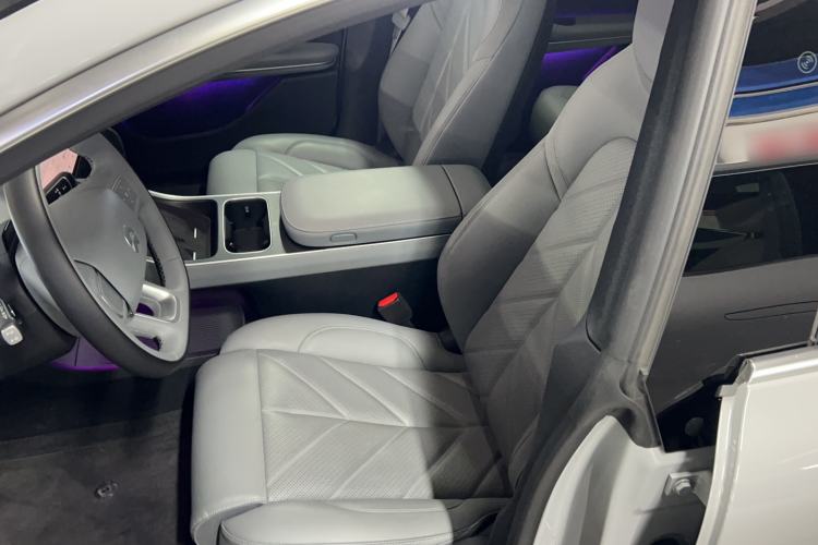 Used Nio ET5T 2025 75 kWh Touring Left Front Seat