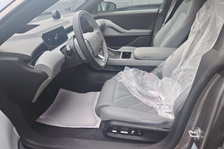 Used Nio ET5T 2025 75 kWh Touring Left Front Seat