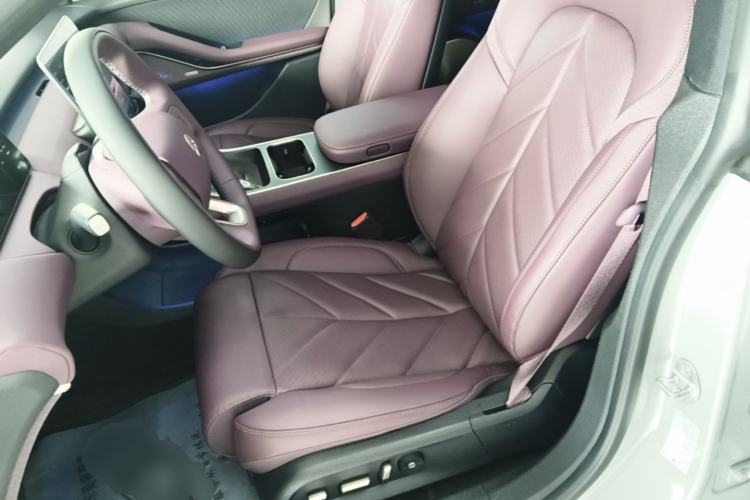 Used Nio ET5T 2025 75 kWh Touring Left Front Seat