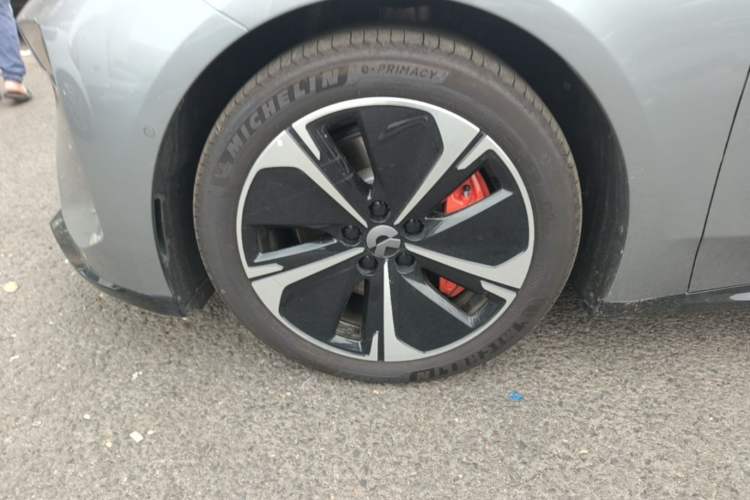 Used Nio ET5T 2025 75 kWh Touring Left Front Wheel Hub