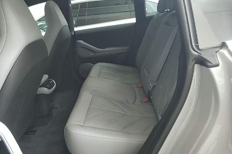 Used Nio ET5T 2025 75 kWh Touring Left Rear Seat