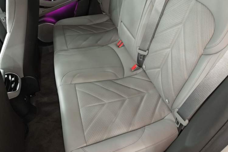Used Nio ET5T 2025 75 kWh Touring Left Rear Seat