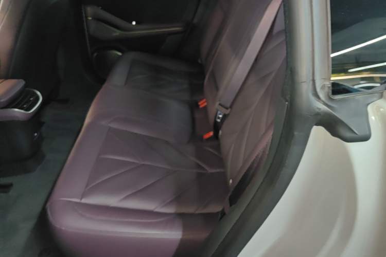 Used Nio ET5T 2025 75 kWh Touring Left Rear Seat