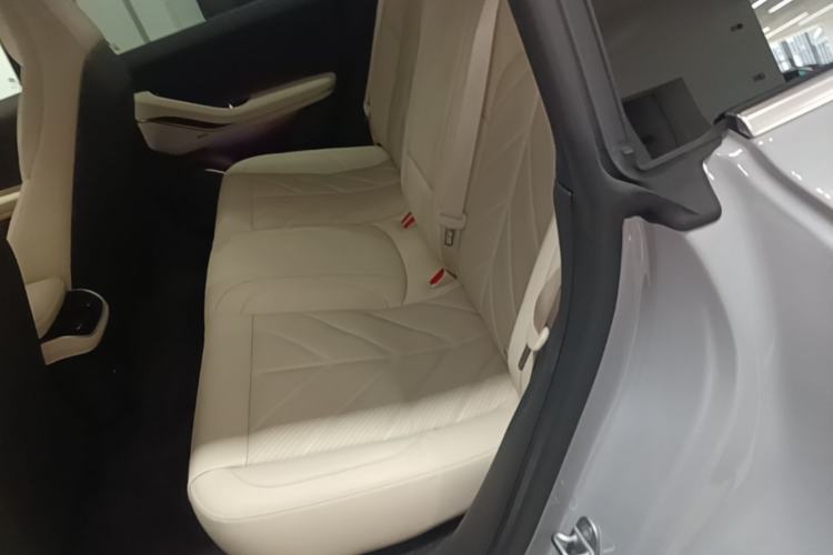 Used Nio ET5T 2025 75 kWh Touring Left Rear Seat