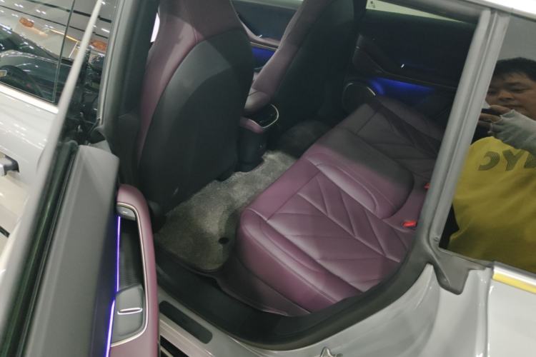 Used Nio ET5T 2025 75 kWh Touring Left Rear Seat