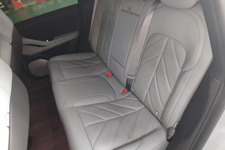 Used Nio ET5T 2025 75 kWh Touring Left Rear Seat