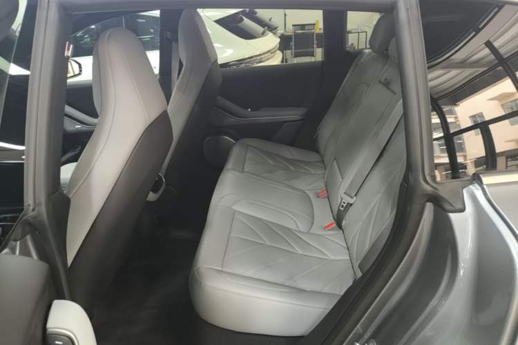 Used Nio ET5T 2025 75 kWh Touring Left Rear Seat