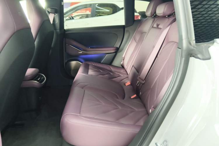 Used Nio ET5T 2025 75 kWh Touring Left Rear Seat