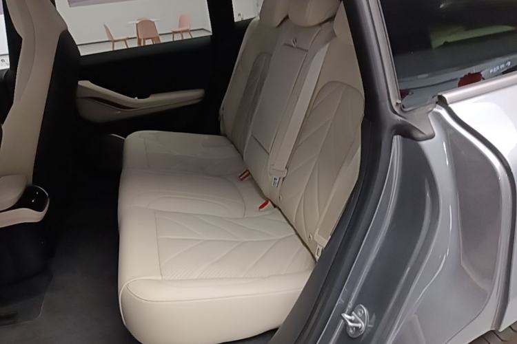 Used Nio ET5T 2025 75 kWh Touring Left Rear Seat