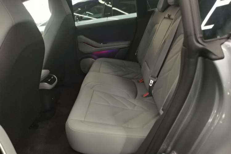 Used Nio ET5T 2025 75 kWh Touring Left Rear Seat