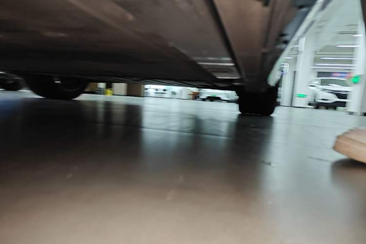 Used Nio ET5T 2025 75 kWh Touring Left Side Sill