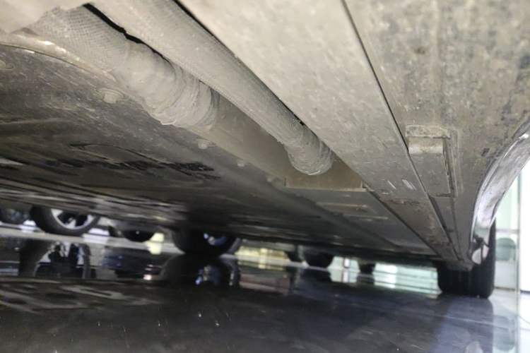 Used Nio ET5T 2025 75 kWh Touring Left Side Sill