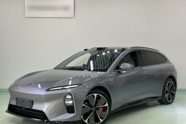 Nio ET5T 2025 75 kWh Touring usata