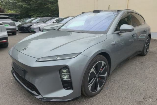 Used Nio ET5T 2025 75 kWh Touring