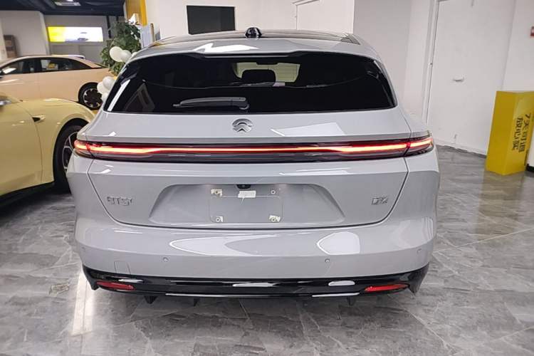 Used Nio ET5T 2025 75 kWh Touring Rear