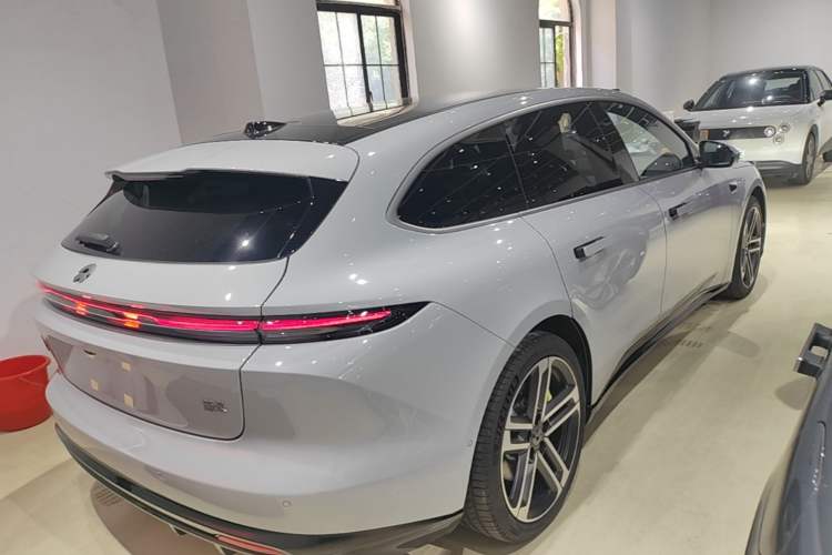 Used Nio ET5T 2025 Model Champion Commemorative Edition, 100kWh Touring Rear Right 45 Deg
