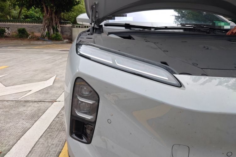 Used Nio ET5T 2025 75 kWh Touring Right Front Headlight